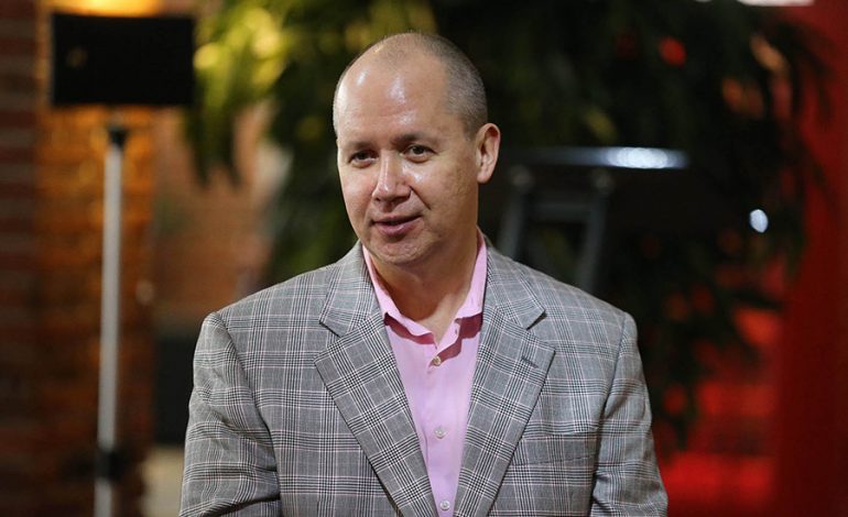 Niedoszły kandydat na prezydenta Białorusi zabrał dzieci i uciekł z kraju. Powód?