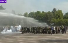 Łukaszenka obserwował przygotowania służb do rozpędzania demonstracji (WIDEO)