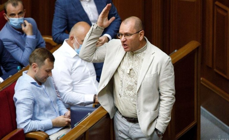 Deputowany z partii „Sługa Ludu” pogratulował Łukaszence zwycięstwa w wyborach. Jego koledzy solidaryzują się z Białorusinami – anonimowo