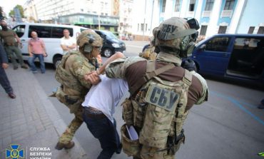 Obywatel Uzbekistanu, który przedwczoraj groził bombą w banku, decyzją sądu został aresztowany