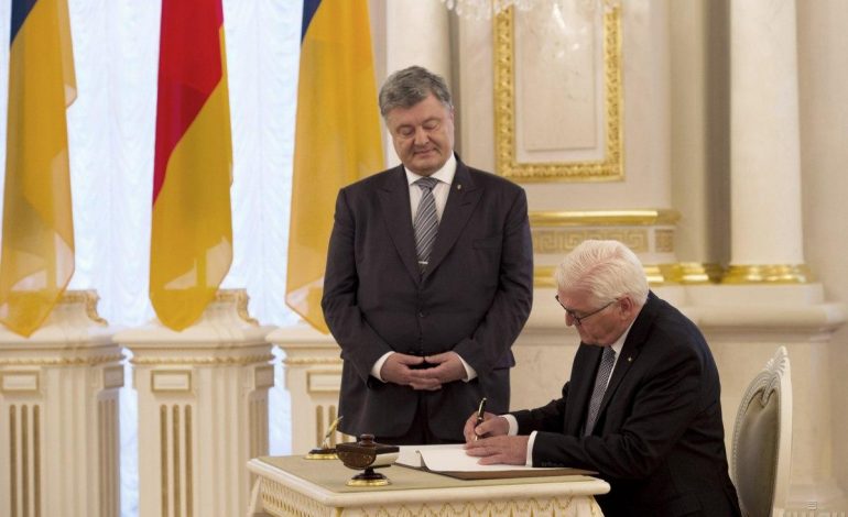 Ukraina zgodziła się na wprowadzenie do ustawy o specjalnym statusie Donbasu tzw. formuły Steinmeiera