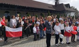 130 młodych Polaków z Wołkowyska rozpoczęło rok szkolny (WIDEO)