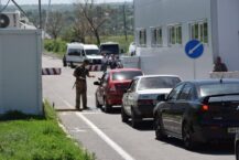 Ukraina otworzy dwa nowe przejścia na linii rozgraniczenia w Donbasie Ukraina otworzy dwa nowe przejścia na linii rozgraniczenia w Donbasie