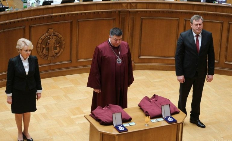 Śledztwo dziennikarskie: demaskacja ukrytego majątku przewodniczącego Sądu Konstytucyjnego Ukrainy