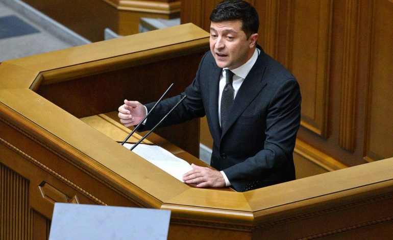 Zełenski złożył w parlamencie projekt ustawy o zmianie składu Sądu Konstytucyjnego Ukrainy