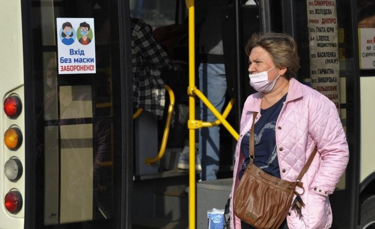 Ukraiński parlament przyjął rządowe zmiany w kodeksie wykroczeń. Brak masek będzie karany