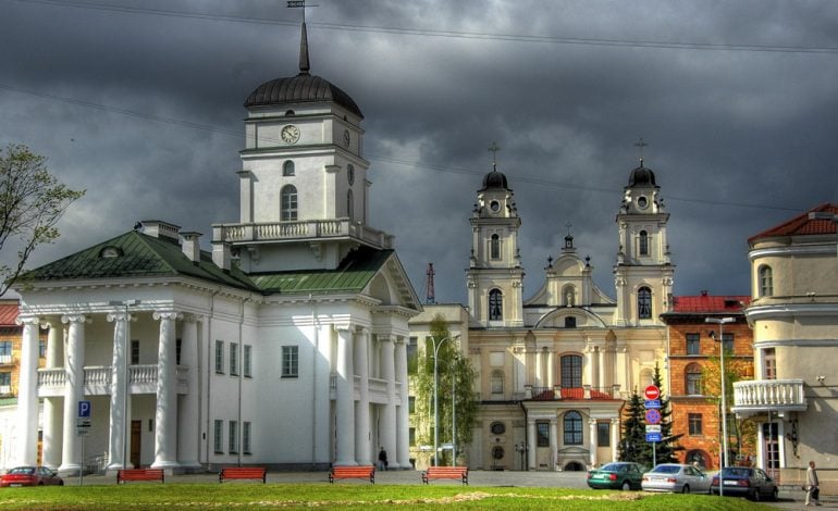 Kościół na Białorusi się “doigrał”? Milicja weszła do katedry w Mińsku