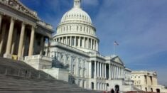 NYT: Sankcje USA mogą zrujnować rosyjską gospodarkę, ale także zagrozić światowemu systemowi finansowemu