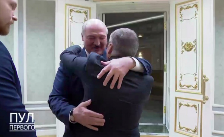 Szef Międzynarodowej Federacji Hokeja tłumaczy się z zażyłości z Łukaszenką