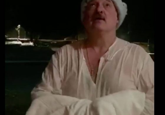 Łukaszenka zmył grzechy w przeręblu (WIDEO)