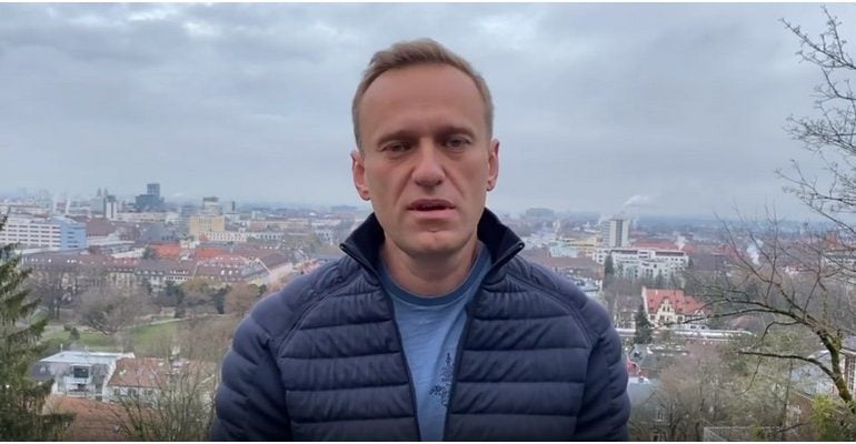 Aleksiej Nawalny poszukiwany w Rosji listem gończym. Wróci do Moskwy?