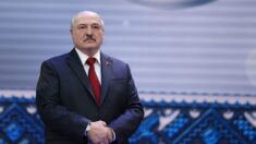 Łukaszenka radzi porzucić ajfony na rzecz telefonów z przyciskami Łukaszenka radzi porzucić ajfony na rzecz telefonów z przyciskami