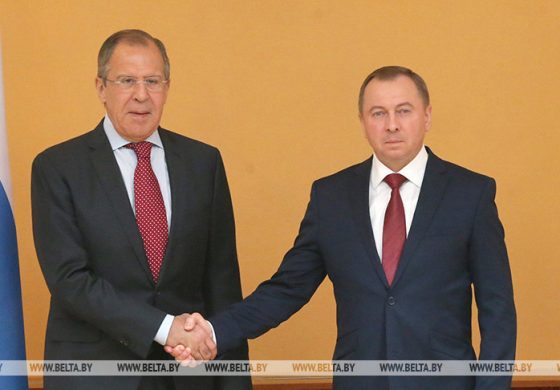 Szef białoruskiego MSZ: 500 lat Zachód dyktował nam warunki, ale Rosja już wstała z kolan