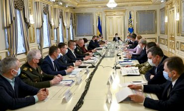 Rada Bezpieczeństwa Narodowego i Obrony Ukrainy wprowadziła sankcje wobec dziesięciu zdrajców – byłych ukraińskich urzędników i wojskowych
