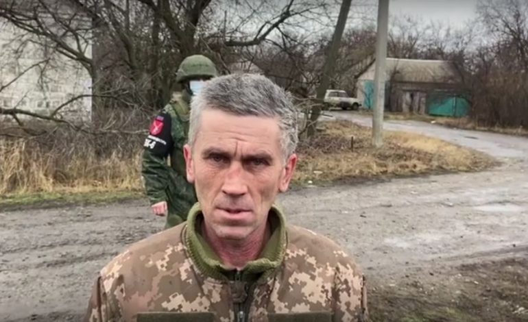 „Separatyści” pokazali nagrania z zaginionym ukraińskim wojskowym, który – pod presją – ostro krytykuje swoją ojczyznę