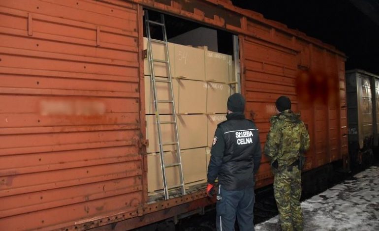 Reżim Łukaszenki kieruje przemytem papierosów do Polski