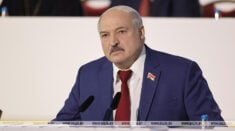 Łukaszenka w reakcji na kryzys wprowadza zakaz transakcji walutowych, pozwala na konfiskatę kont walutowych