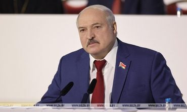 Łukaszenka w reakcji na kryzys wprowadza zakaz transakcji walutowych, pozwala na konfiskatę kont walutowych