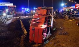 Polska prokuratura postawiła zarzut kierowcy ukraińskiego autobusu, który rozbił się w województwie podkarpackim. Klienci skarżyli się na jego właściciela