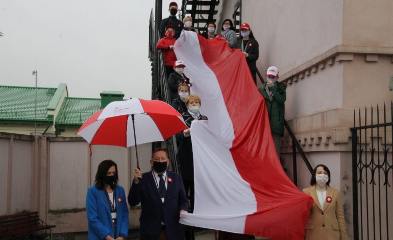 Kolejne uderzenie reżimu w Polaków na Białorusi. Borys: „Będziemy musieli tajnie uczyć języka polskiego, jak w czasach zaborów”