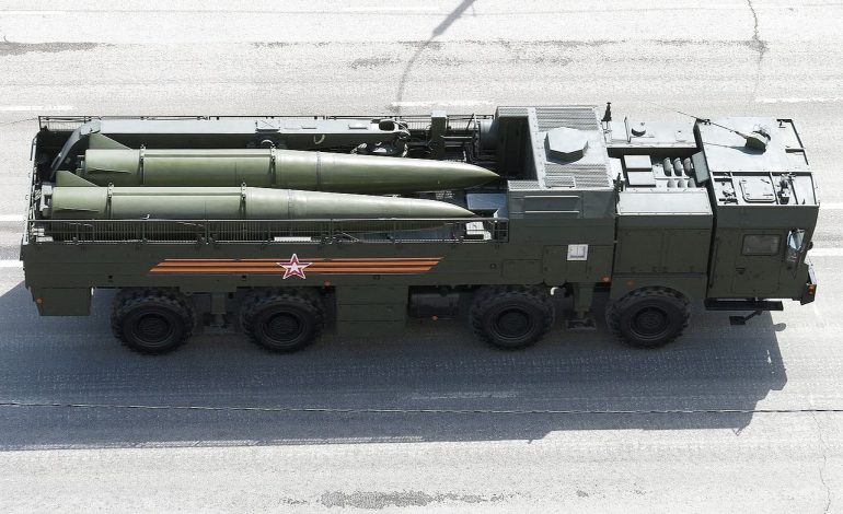 Rosja ściąga na granicę z Ukrainą wyrzutnie Iskander