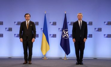 Ukraina-NATO w Brukseli: Nowa agresja będzie Rosję drogo kosztowała. NATO wspiera Ukrainę w jej dążeniach do członkostwa