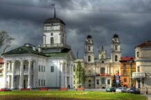 Tego na Białorusi jeszcze nie było. Zamiast tradycyjnej parady władze proszą o Msze święte!