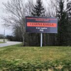Uderzające w rząd PiS billboardy na Białorusi przy granicy z Polską