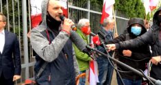 Solidarność z więźniami politycznymi na Białorusi pod białoruską ambasadą w Warszawie