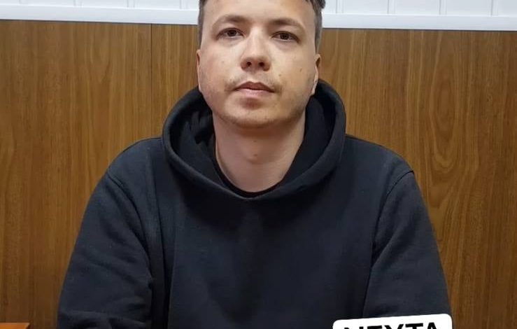 Białoruskie służby publikują oświadczenie porwanego w Mińsku blogera (WIDEO)