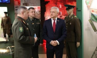 Białoruski deputowany: "Nie można wykluczyć inwazji wojskowej"