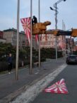 We Władywostoku z okazji Dnia Zwycięstwa pojawiły się flagi z symboliką Cesarskiej Marynarki Wojennej Japonii