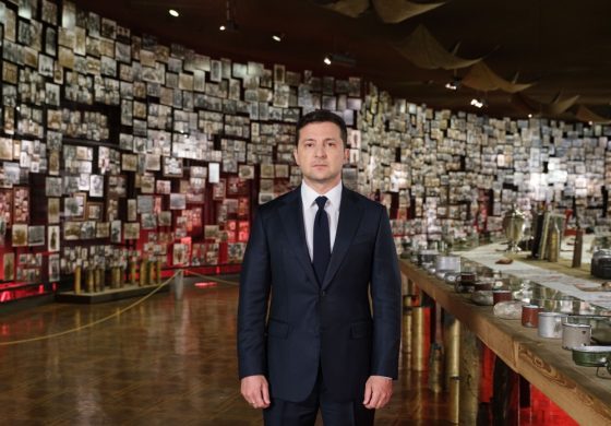 Zełenski: Zwycięstwo nad nazizmem to dla Ukraińców wkład w wielką sprawę ludzkości