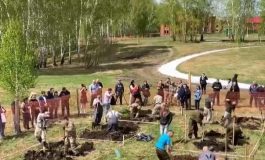 W Rosji odbył się pierwszy czempionat kraju w kopaniu grobów (WIDEO)