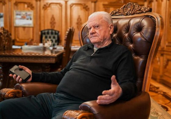 Jak u Napoleona. Ukraiński rolnik zbudował sobie mauzoleum za 3 miliony $ (WIDEO)