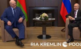 Soczi: Po raz pierwszy Łukaszenka przyjechał do Putina z neseserem