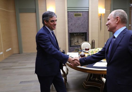 Były premier Francji przechodzi na "garnuszek" Kremla