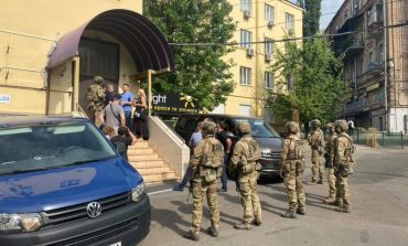 Ukraińskie służby przeszukują w Kijowie biuro prorosyjskiej partii