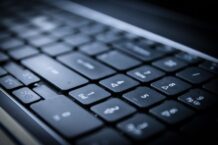 Zełenski podpisał ustawę o podatkach dla koncernów IT Zełenski podpisał ustawę o podatkach dla koncernów IT