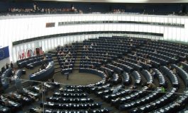 Parlament Europejski zdecydowanie potępia represje wobec Polaków i wzywa do mocniejszych sankcji na reżim w Mińsku