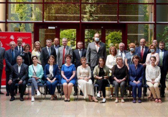 Na Białorusi jest niemal 500 więźniów politycznych. Ich liczba stale rośnie