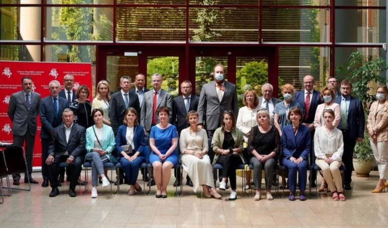 Na Białorusi jest niemal 500 więźniów politycznych. Ich liczba stale rośnie