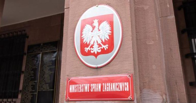 MSZ wzywa chargé d’affaires Białorusi i potępia  antypolską kampanię władz białoruskich, próbujących zatrzeć ślady polskości na Białorusi