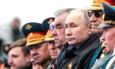 Putin chce zatrzymać w służbie starą generalicję. Mają służyć po "siedemdziesiątce"