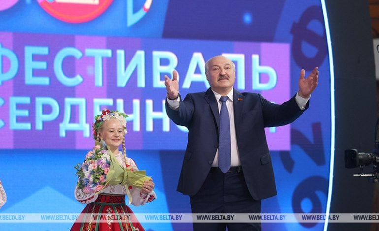 Łukaszenka w trybie pilnym ewakuowany z Witebska