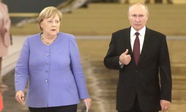 Merkel poprosiła Putina o wpłynięcie na Łukaszenkę ws. uwolnienia więźniów politycznych