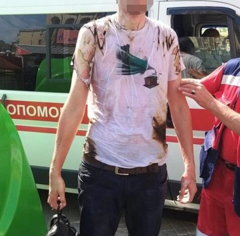 Podczas parady wojskowej w Kijowie jeden w widzów próbował dokonać aktu samospalenia (WIDEO)