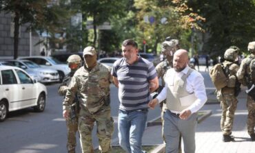 Kijów: policja zatrzymała mężczyznę z granatem, który wtargnął do pomieszczeń Kancelarii Rady Ministrów