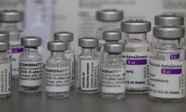Trzy kraje przekazały Ukrainie 800 tys. dawek szczepionki AstraZeneca