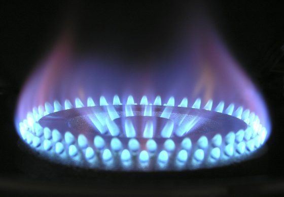 „Gazprom” nieoczekiwanie obniżył ceny gazu dla Bułgarii. W tle zbliżające się wybory
